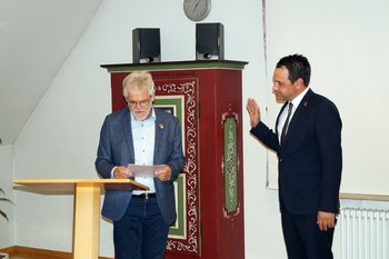 1. stv. Bürgermeister Manfred Schall und Bürgermeister Andreas Frickinger bei der Vereidigung und Verpflichtung